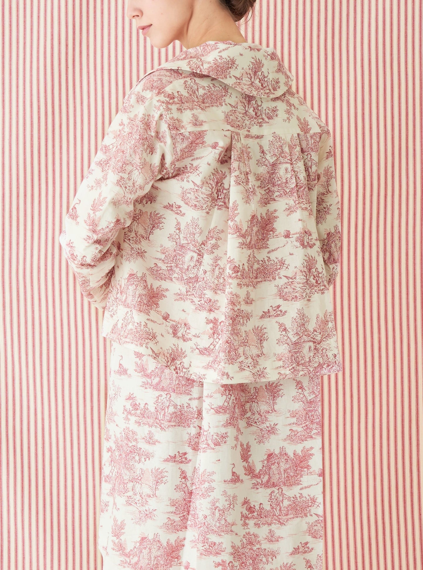 Toile de Jouy pleated back shirt jacket