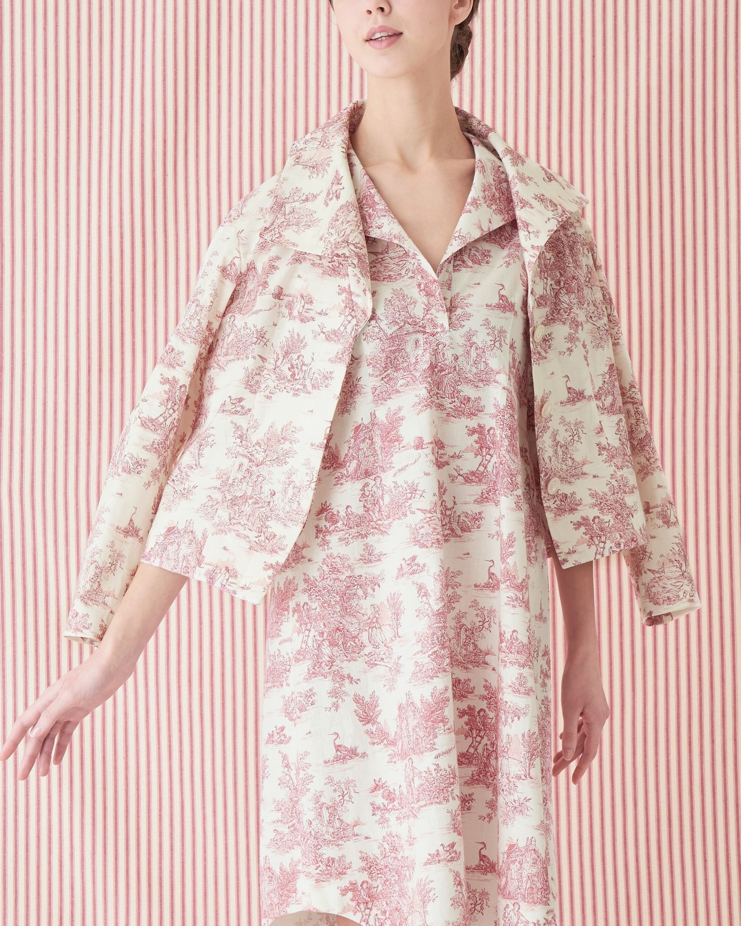 Toile de Jouy pleated back shirt jacket
